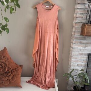 Elegant Peach Sleeveless Dress